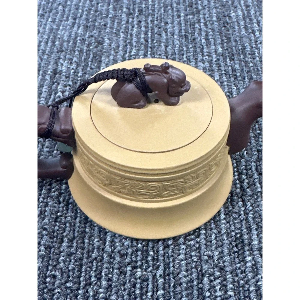 Yixing Zisha Clay Teapot Mythical Beast Pixiu Finial Two-Tone Yellow Brown Tea